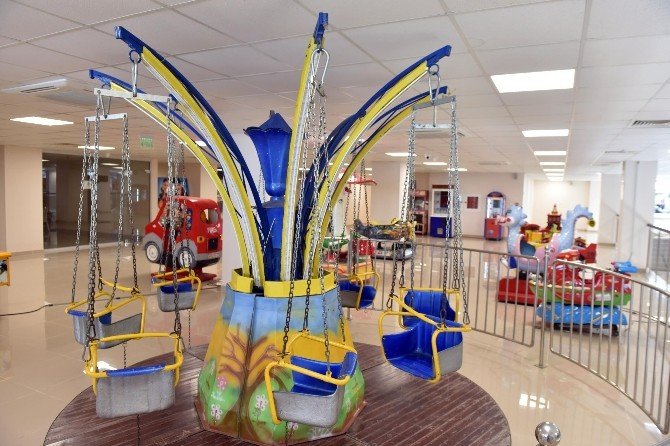 Varsak Taki Sinema Salonlari Bolge Sakinlerini Memnun Ediyor