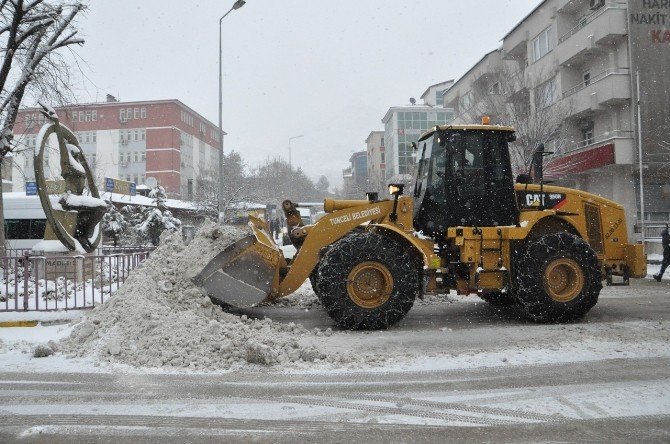 Tunceli’de 238 köy yolu ulaşıma kapandı