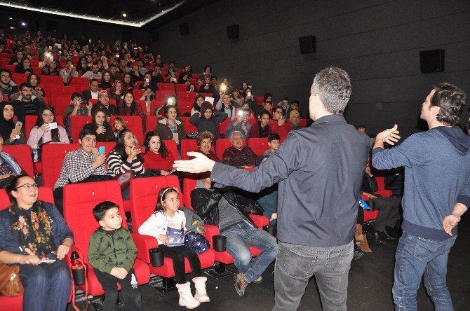 Ahmet Kural ve Murat Cemcir Sivas’ta hayranlarıyla buluştu