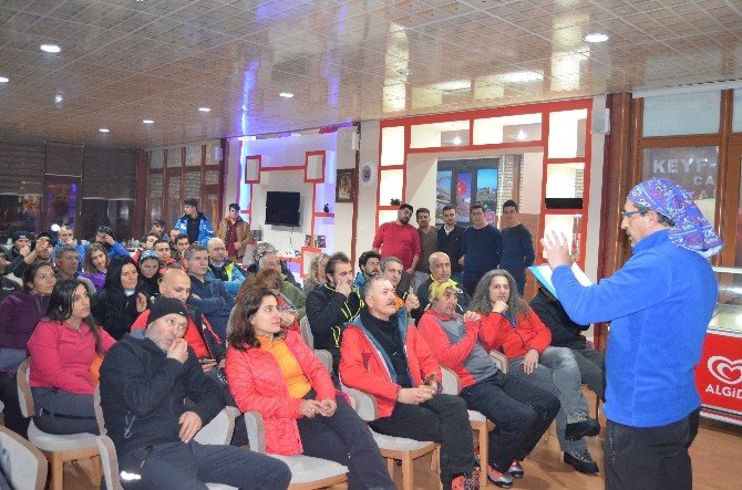 Dağcılar Süphan Dağı tırmanışı için bilgilendirildi