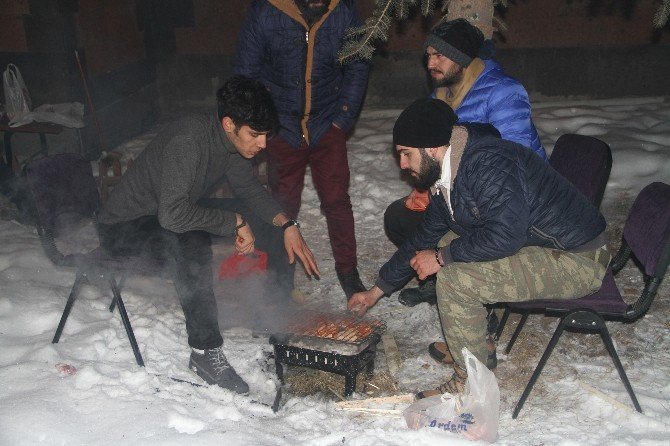 Eksi 20 derecede mangal keyfi