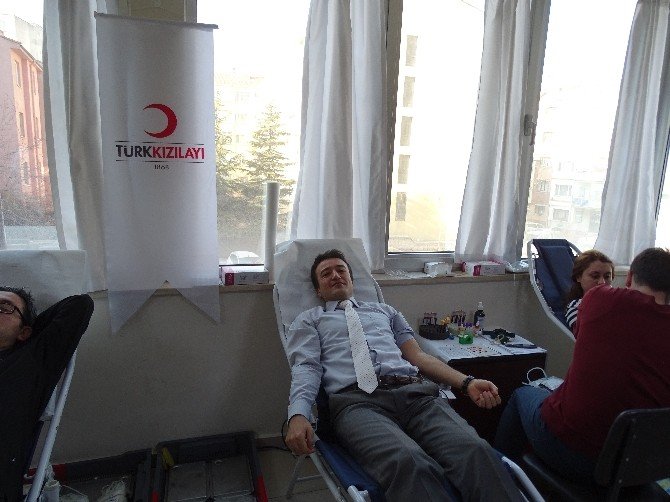 Eskişehir SGK İl Müdürlüğü’nde “Kan Bağışı Kampanyası” gerçekleştirildi