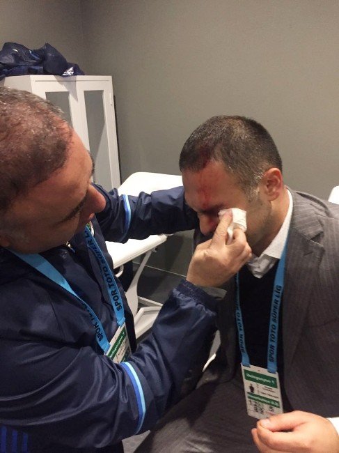 Hasan Çetinkaya’nın kafası yarıldı