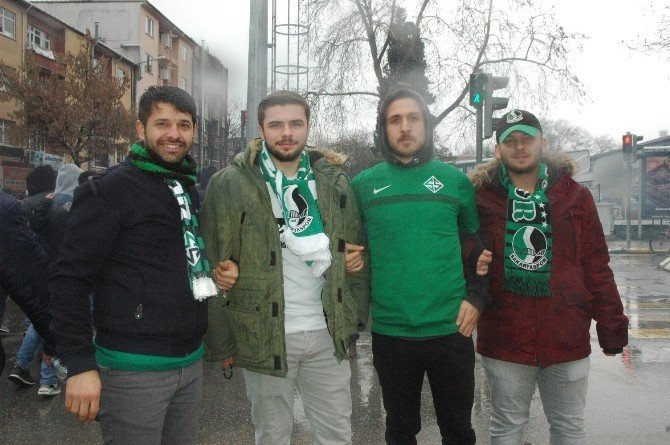 Tatangalar’dan Afjet Afyonspor maçı öncesi görkemli yürüyüş