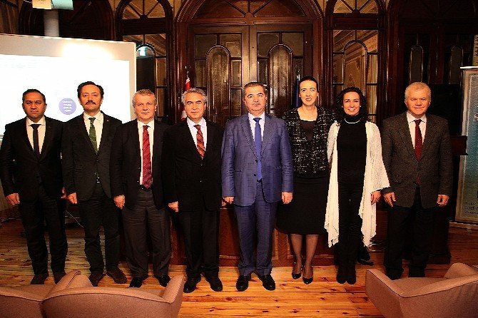 Yıldız Saray Sohbetleri’nin konuğu UNESCO Türkiye Milli Komisyonu Başkanı Prof.Dr. Öcal Oğuz oldu