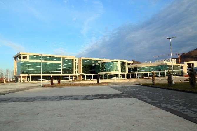 ODÜ’de Hemşirelik Yüksek Lisans Programı ilk mezunlarını verdi