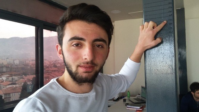 Polis olmak için 1 santime ihtiyacı var