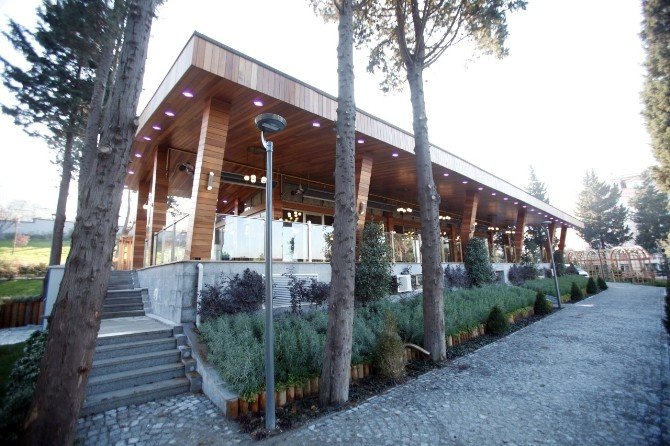 Küçükçekmece Soğuksu Sosyal Tesisleri hizmete açıldı