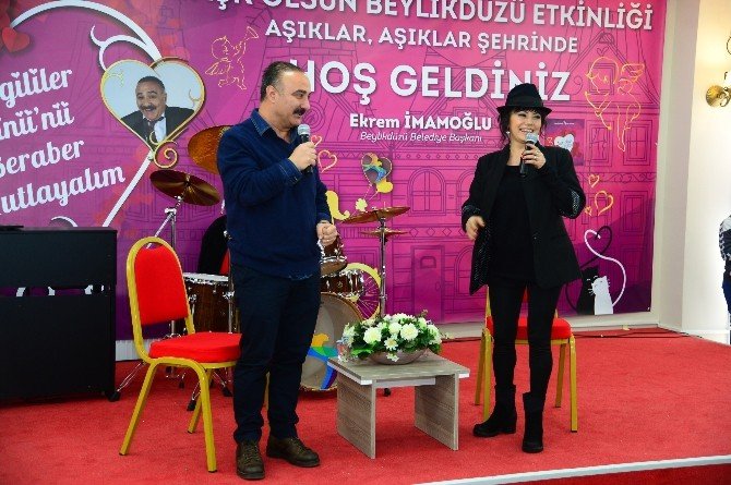"Hangimiz Sevmedik" dizisi oyuncuları Aşıklar Şehri Beylikdüzü’ndeydi
