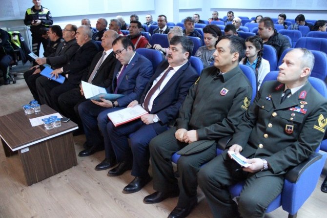 Edirne’de ‘Öğrenci Taşıma Güvenliği’ toplantısı