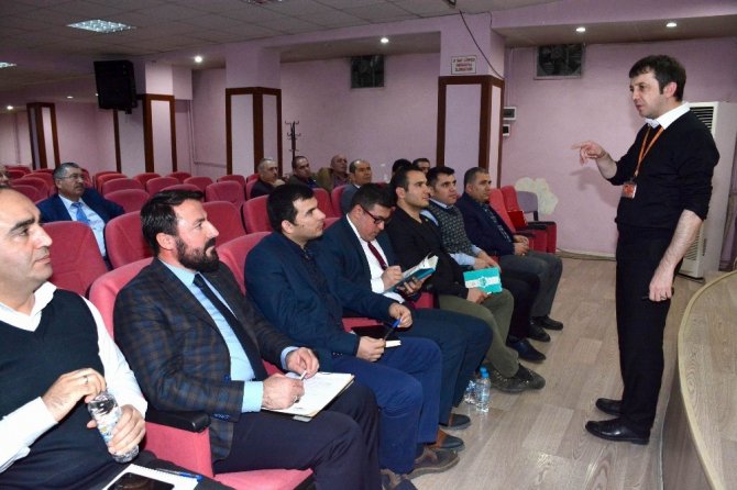 Aksaray Belediyesinde müdürlere yönetim becerileri eğitimi