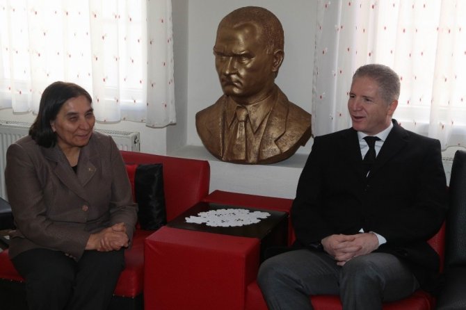 Vali Gül, sivil toplum kuruluşlarını ziyaret etti