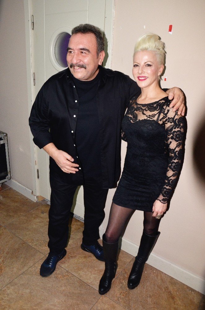 Ümit Besen ve Pamela Uludağ’da final konseri verdi