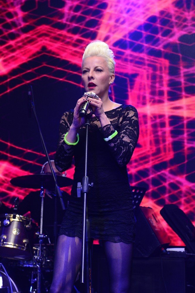 Ümit Besen ve Pamela Uludağ’da final konseri verdi