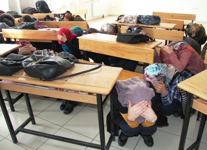 Van’da deprem ve yangın tatbikatı