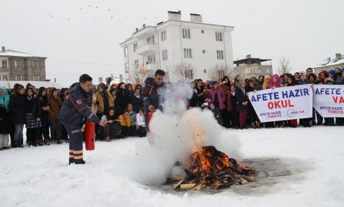 Van’da deprem ve yangın tatbikatı