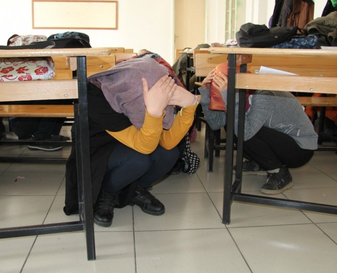 Van’da deprem ve yangın tatbikatı