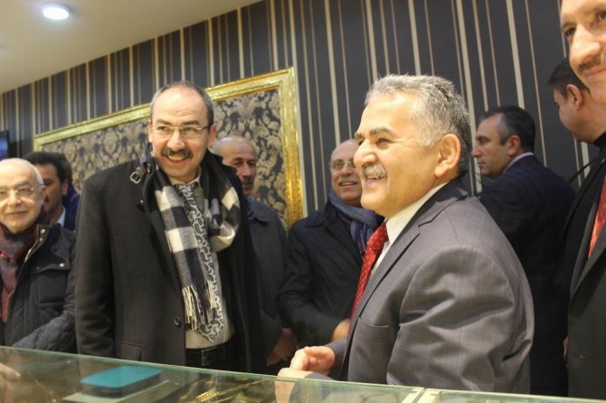Gönül Kuyumculuk ile Tacettin Kuyumculuk güçlerini birleştirdi