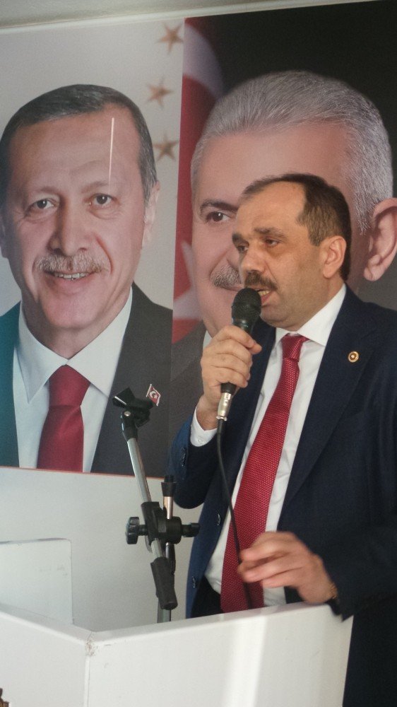 AK Parti Milletvekili Balta Rize ve Bayburt’ta yeni anayasa değişikliğini anlattı
