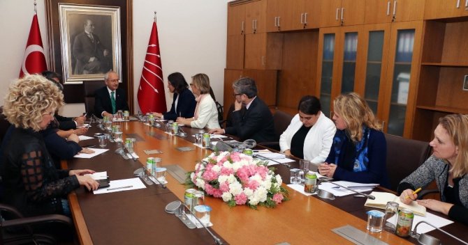 Kılıçdaroğlu, Avrupa Parlementosu Türkiye Raportörü Kati Piri ile görüştü