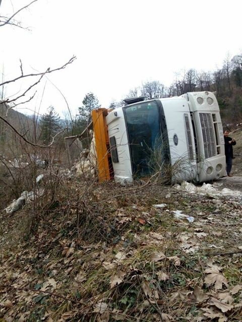Kastamonu’da iki kamyon çarpıştı: 1 yaralı