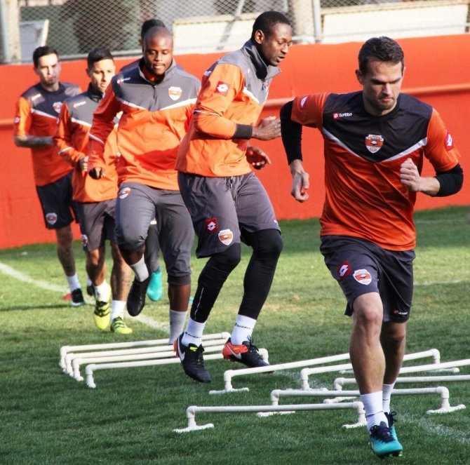 Adanaspor’da Aytemiz Alanyaspor maçı hazırlıkları sürüyor