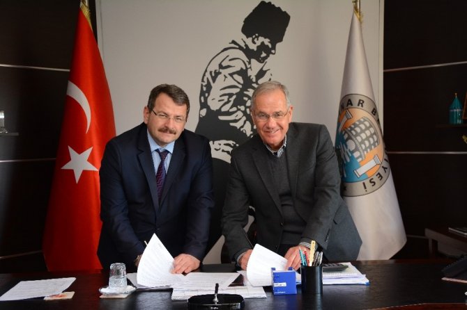 Dinar Belediyesi ile SGK arasında protokol imzalandı