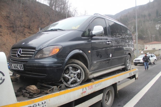 Bolu Dağı Tüneli’nde kaza trafiği durdurdu
