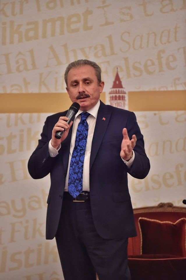 TBMM Anayasa Komisyonu Başkanı Mustafa Şentop: "Bu sistem değişikliği Türkiye’de vesayetin tam anlamıyla tasfiyesini sağlayacak bir sistem değişikliği"