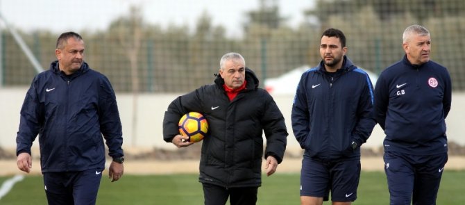 Antalyaspor, Akhisar maçının hazırlıklarını sürdürüyor