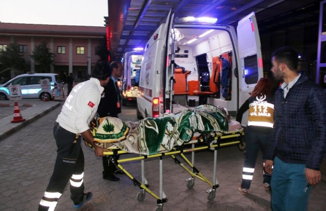 Çatışmalarda yaralanan 11 ÖSO askeri Kilis’e getirildi