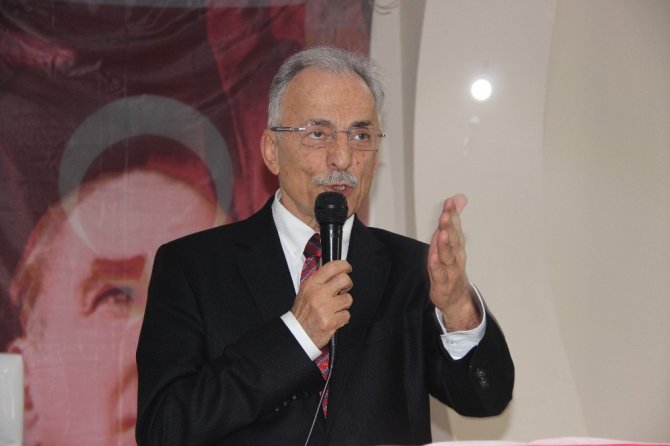 Eski Başbakan yardımcılarından CHP’li Karayalçın: "Partili devlet başkanı istemiyoruz"