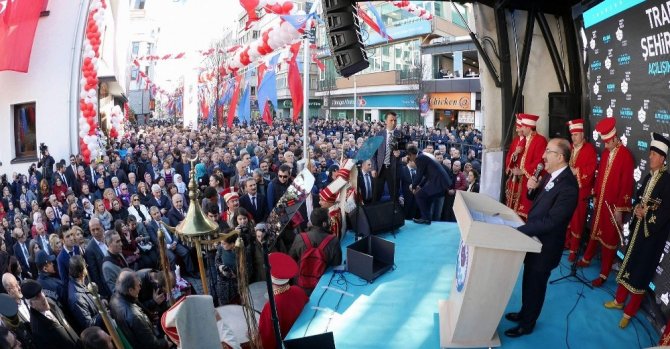 Trabzon Şehir Müzesi törenle ziyarete açıldı