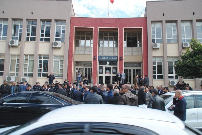 CHP Genel Başkan Yardımcısı Tezcan’a silahlı saldırıyla ilgili dava başladı