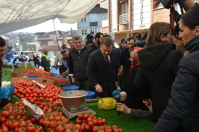 Başkan Hasan Tahsin Usta mahalle pazarını denetledi