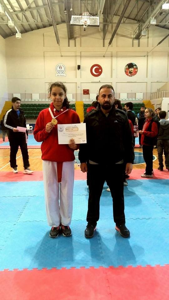 Şahinbey Taekwondo takımı, final müsabakalarında 2 altın madalya kazandı