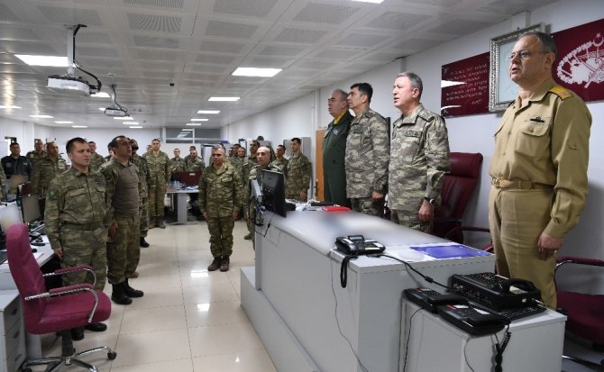 Genelkurmay Başkanı Orgeneral Akar, Gaziantep ve Kilis bölgesini ziyaret etti