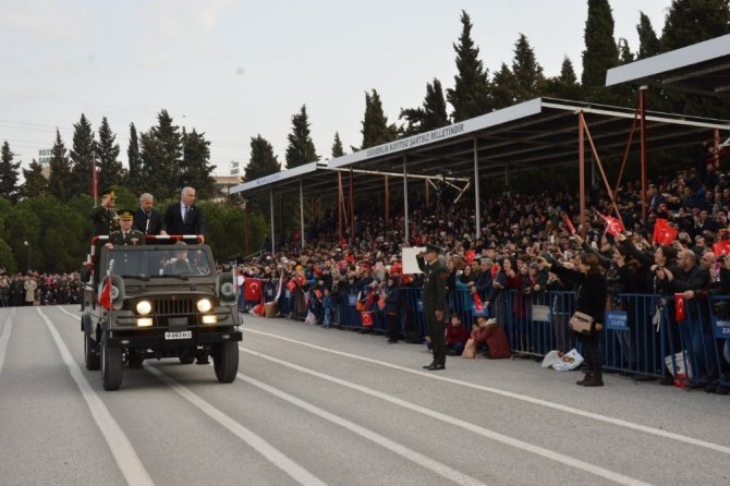 Manisa’da acemi erlerin yemin töreni