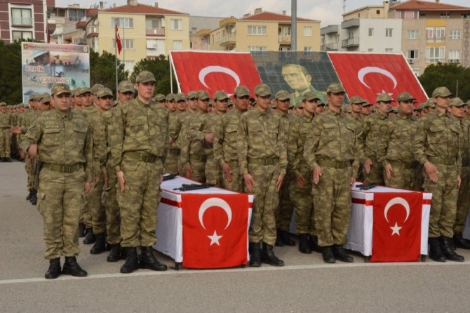 Manisa’da acemi erlerin yemin töreni