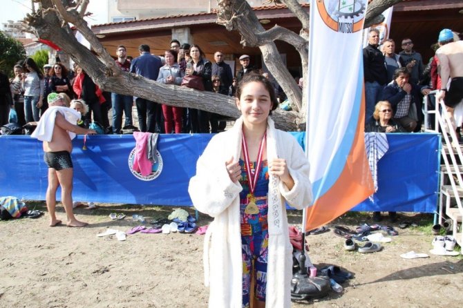 11. Datça Açık Deniz Kış Yüzme Maratonu yapıldı