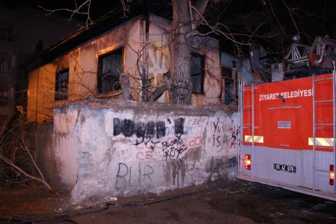 Amasya’da bir mahallede peş peşe yangın çıktı