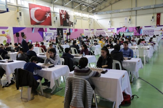 Gaziemir’de "Şah-mat" zamanı