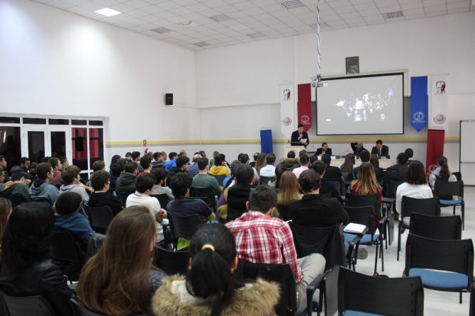 Anadolu Üniversitesi’nde ’Teori ve Pratikte Spor Yönetimi ve Pazarlaması’ paneli