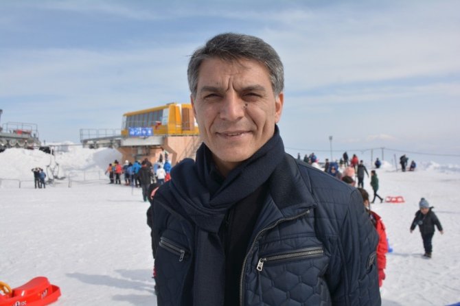 Kaymakam Özkan’dan Nemrut Kayak Merkezine ziyaret