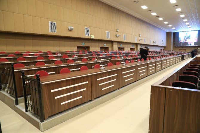 Türkiye’nin en büyük duruşma salonu FETÖ’cü darbecileri yargılamak için hazır