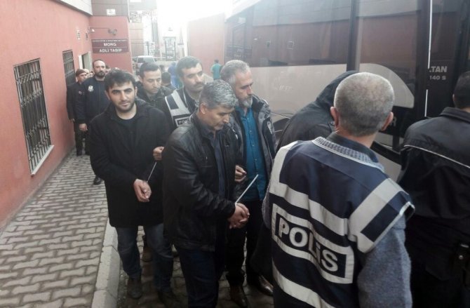 Kayseri’de 20 polis mahkemeye sevk edildi