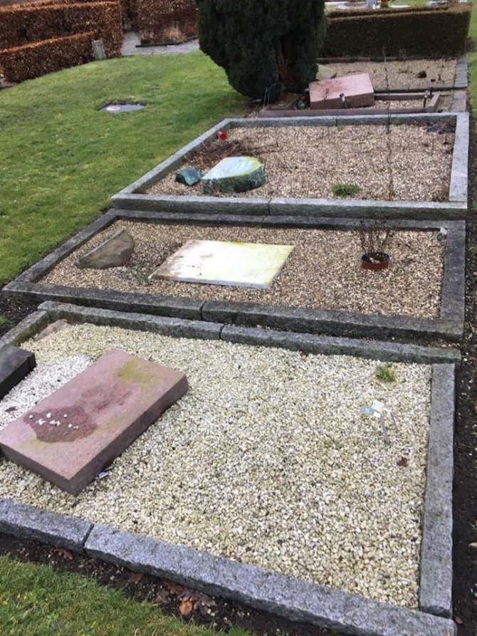 Danimarka’da Müslüman mezarları tahrip edildi