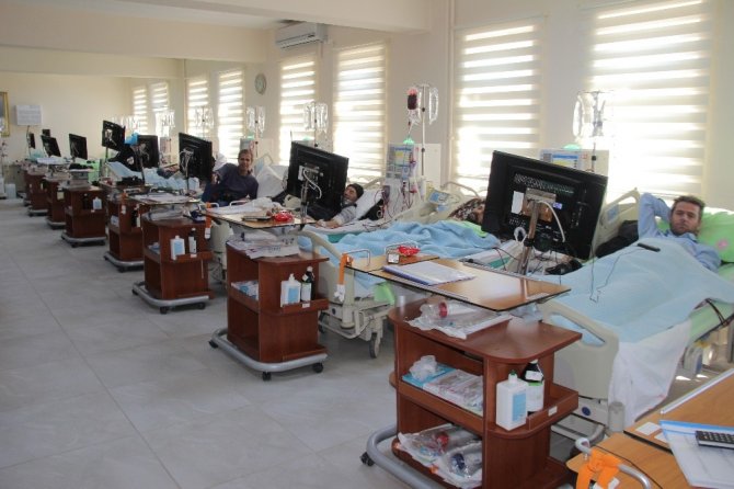 Elazığ’da Asker Hastanesi halkın hastanesi oldu