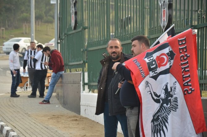 Beşiktaş derbi için yola çıktı