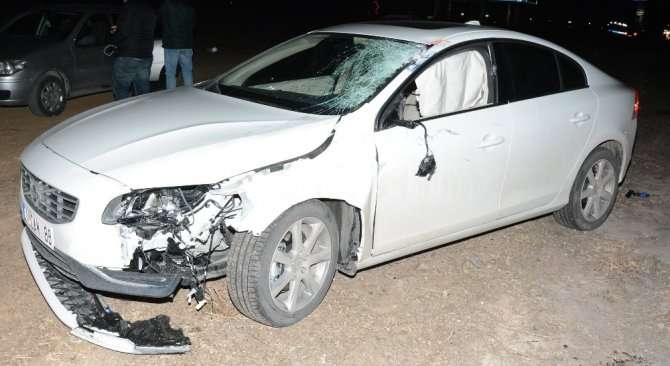Otomobilin çarptığı İran uyruklu şahıs öldü